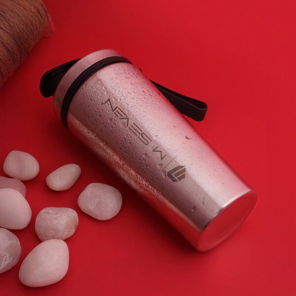 M7 Stainless Steel 750 ml Shaker – Gym, Fitness, Workout, Protein Mixer Bottle for Men & Women -Silver