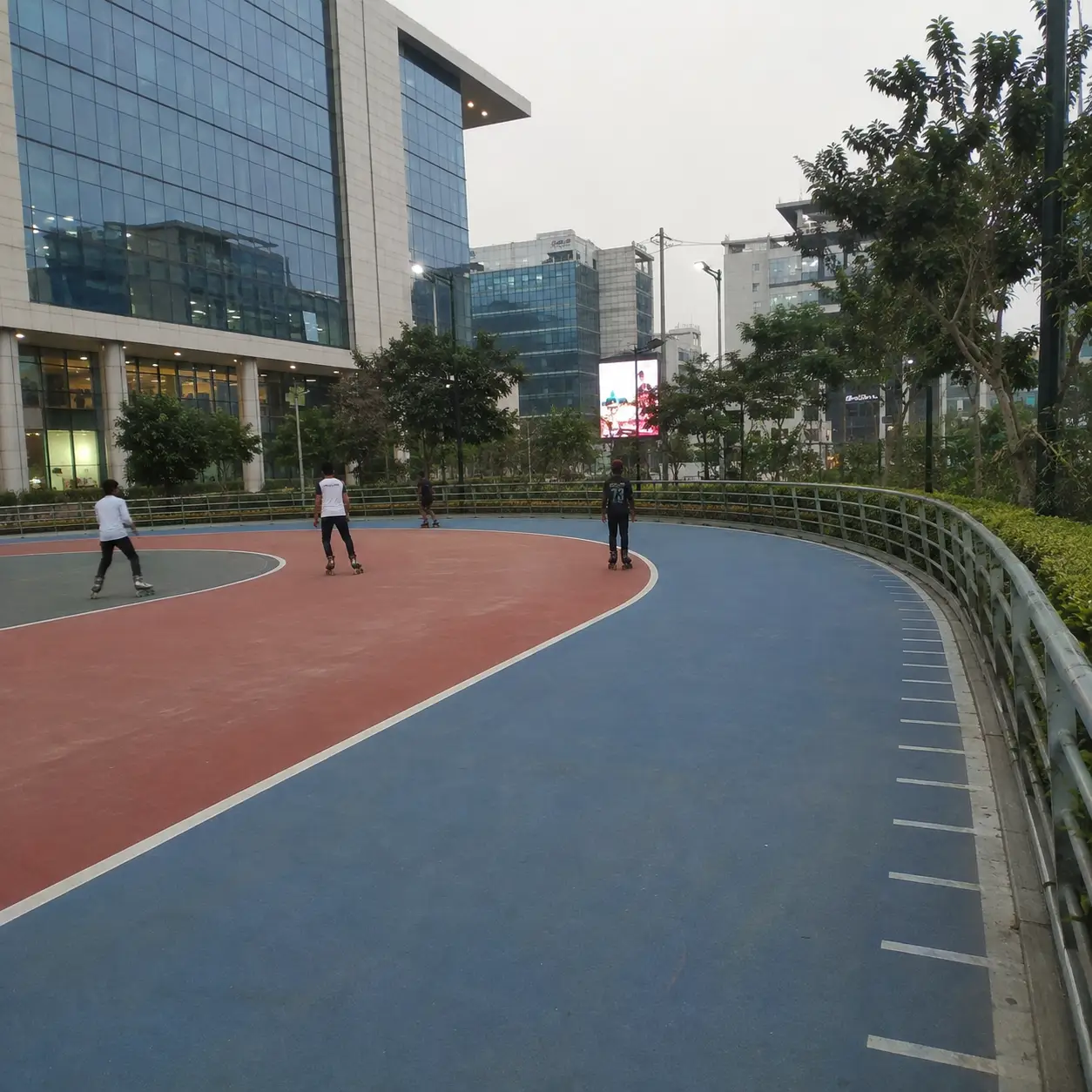 Skating Track 02